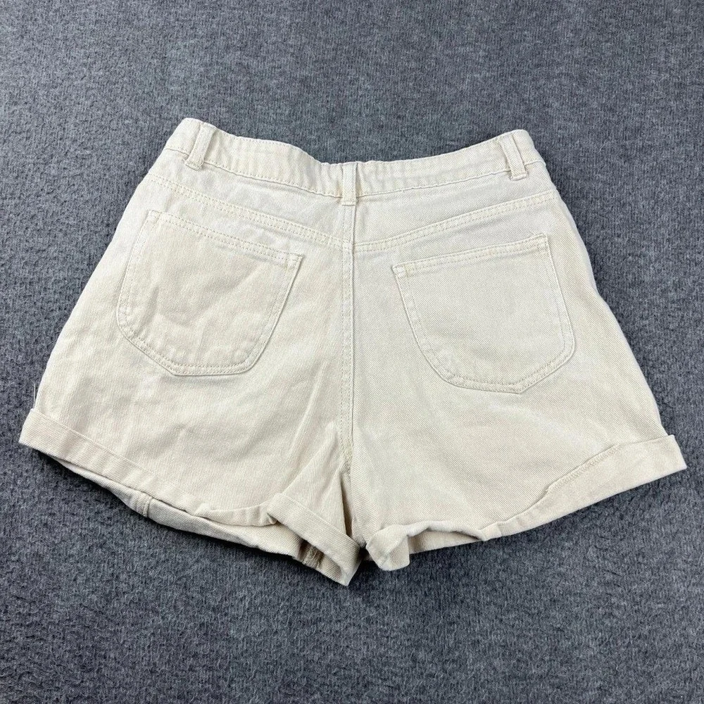 Forever 21 Women's Ivory Cream Denim Shorts M Medium Mid-High Rise Cuffed - Picture 3 of 9